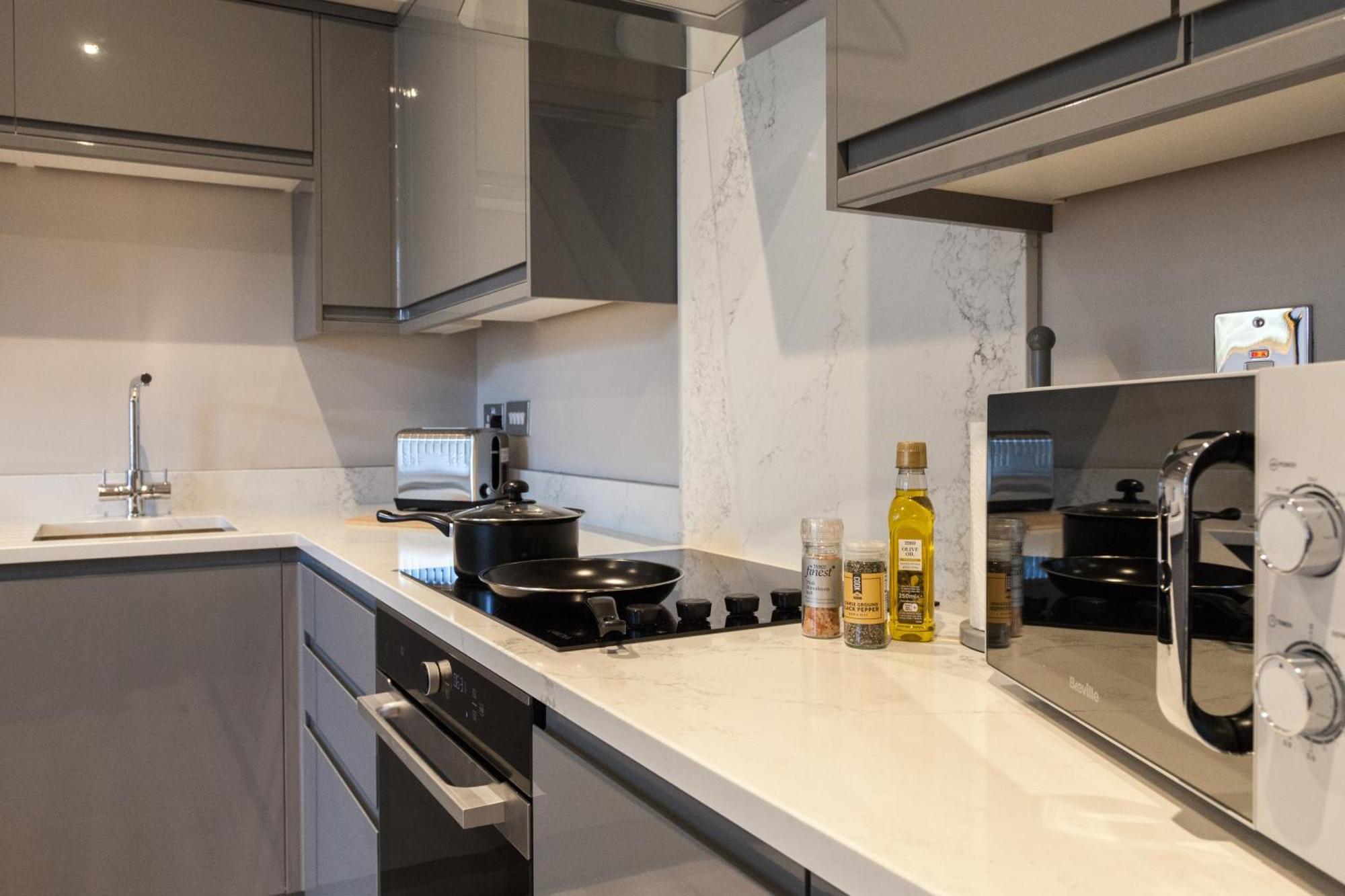 Somers Suites Apartments 利兹 外观 照片
